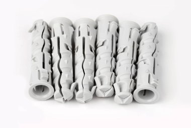 Yeni plastik kaplama, beyaza yakın.