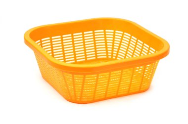 Beyaz arka plan üzerinde izole depolama plastik sepet