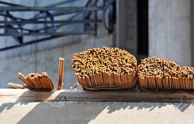 Takviye için armatür çubuk