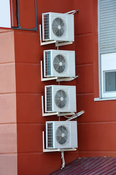 System klimatyzacji na ścianie — Zdjęcie stockowe