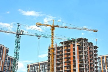 Vinç ve highrise şantiye