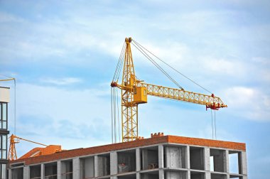 Vinç ve highrise şantiye