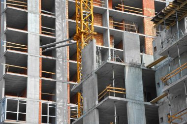 Vinç ve highrise şantiye