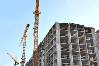 Vinç ve highrise şantiye