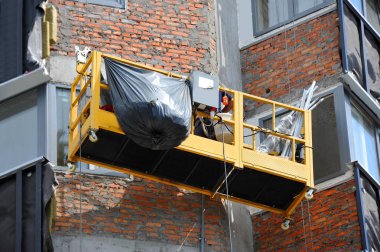 Duvarda asılı platformu (posta)