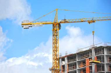 Vinç ve highrise şantiye