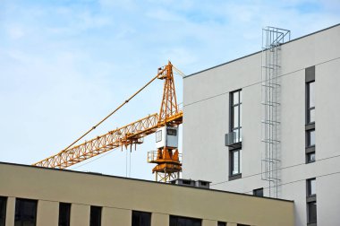 Vinç ve highrise şantiye
