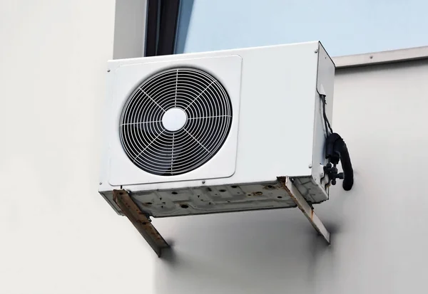 Système de climatisation sur le mur — Photo