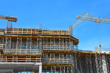 Vinç ve highrise şantiye