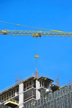 Vinç ve highrise şantiye
