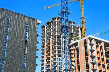 Vinç ve highrise şantiye