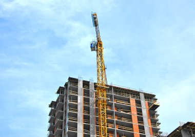 Vinç ve highrise şantiye