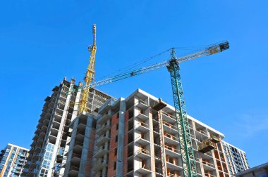 Vinç ve highrise şantiye