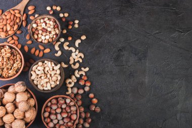 Fındıklı, fındıklı, fındıklı, fındıklı ve bademli.