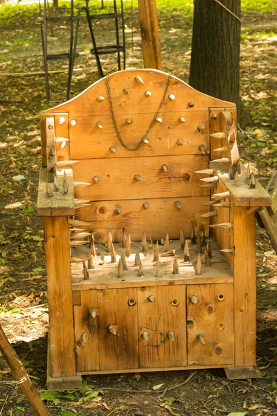 Middeleeuwse Foltering Houten Speer Stoel Replica Weergegeven Ploiesti Roemenië Aan — Stockfoto