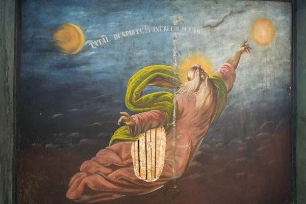 Maneciu, Romanya - 15 Ağustos 2018: eski bozulan fresk, Suzana Manastırı Maneciu, Prahova, Romanya'nın yakın çekim