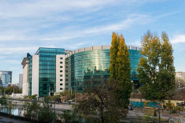 Bucharest, Romanya - 04 Kasım 2018: Görünüm Bükreş, Romanya, Avrupa'nın Kültür Bakanlığı devlet binasının