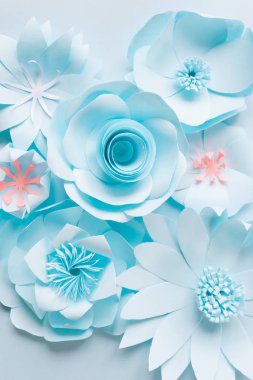 Kağıt çiçekler güzel desen stili arka plan. Düz yatıyordu