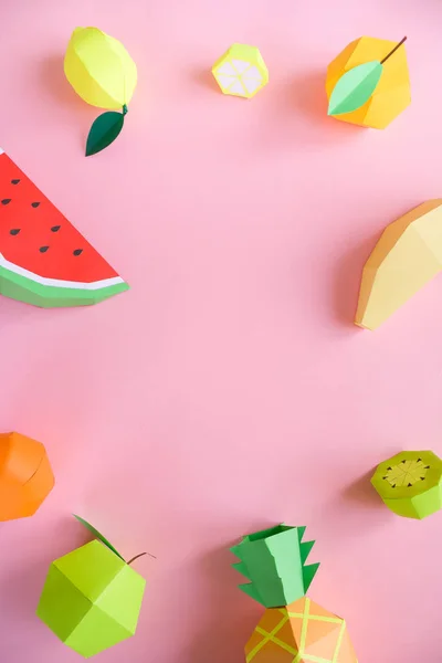 Diferentes Frutas Exóticas Hechas Papel Sobre Fondo Rosa —  Fotos de Stock