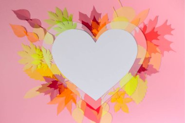 Kağıt yaprakları kırmızı, turuncu, sarı yaprak sonbahar sonbahar.