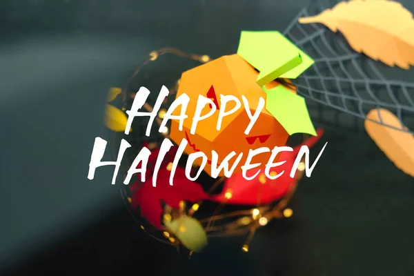 Wesołego halloween. Halloweenowy wystrój wykonany z papieru — Zdjęcie stockowe