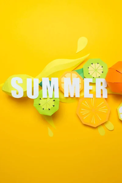 Brief zomer gesneden uit papier met tropisch fruit papier — Stockfoto