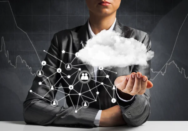 Empresário Terno Mantendo Nuvem Com Conexões Rede Mão Com Esboços — Fotografia de Stock