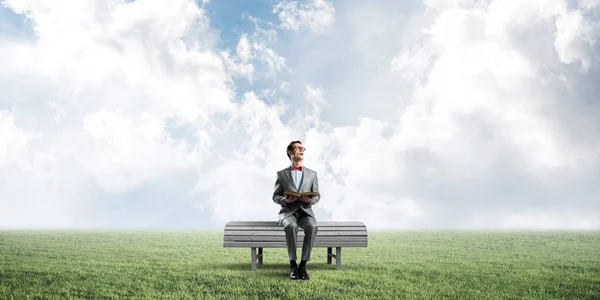 Funny Man Red Glasses Suit Sitting Bench Reading Book — Stock Photo, Image