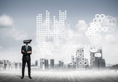 Ekranda baş ve medya kullanıcı arayüzü yerine kameralı iş adamı