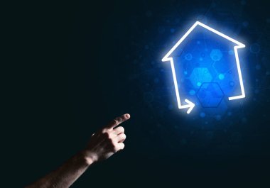 Koyu arkaplanda ev ya da ana sayfa simgesine elle işaret edilen kavramsal resim