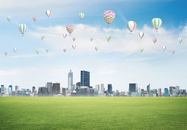 Modernes Stadtbild Mit Gebäuden Und Luftballons Himmel — Stockfoto