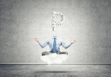 Kafası yerine rublem işareti olan meditasyon yapan bir iş adamı.