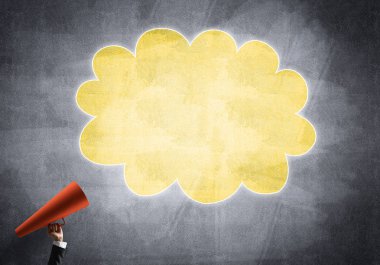 Duyuru kağıt trompet yapma işkadını kapanışı