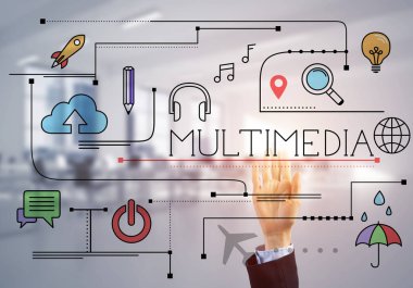 İş kadını ekranda renkli taslak konsepte dokunuyor