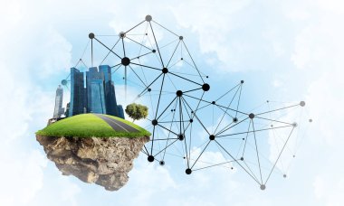 Gökyüzünde yükselen çimen ve şehir manzaralı güzel küçük bir ada.