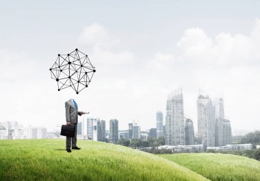 Kafa yerine sosyal ağ kavramına sahip kafasız iş adamı