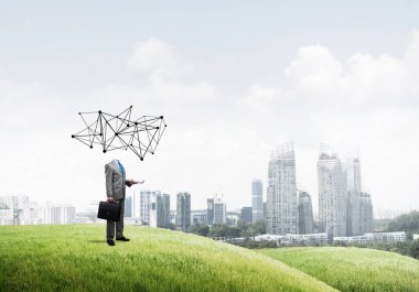 Kafa yerine sosyal ağ kavramına sahip kafasız iş adamı