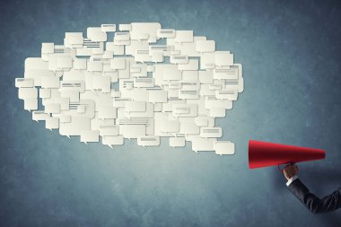 Duyuru kağıt trompet yapma işkadını kapanışı