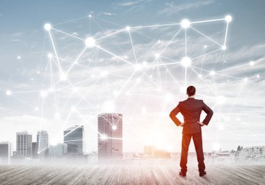 İşadamı arkasını kolluyor ve ağ çizimi kavramına bakıyor