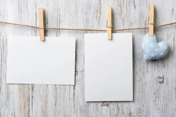 Blanco Vel Papier Hand Gemaakt Hart Vastgemaakt Aan Een Touw — Stockfoto