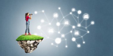 Yüzen adada tatlı bir gülümseme sunan sosyal bağlantı konsepti