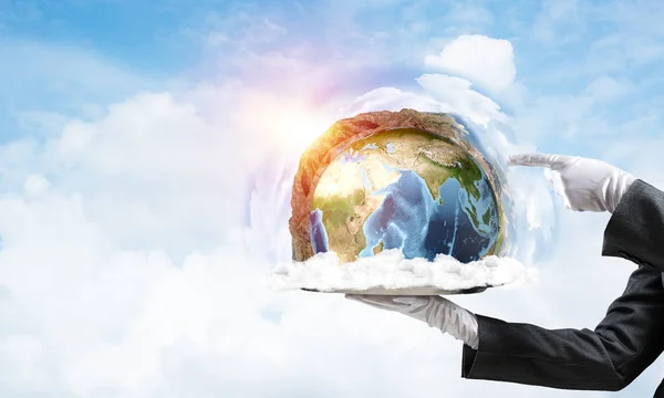 Bijgesneden Afbeelding Van Serveerster Hand Witte Handschoen Presenteren Earth Globe — Stockfoto