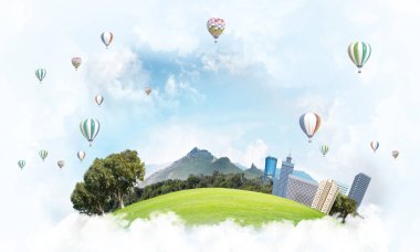 Gökyüzünde bulutların üzerinde yüzen binalar ve gökdelenlerle modern şehir manzarası