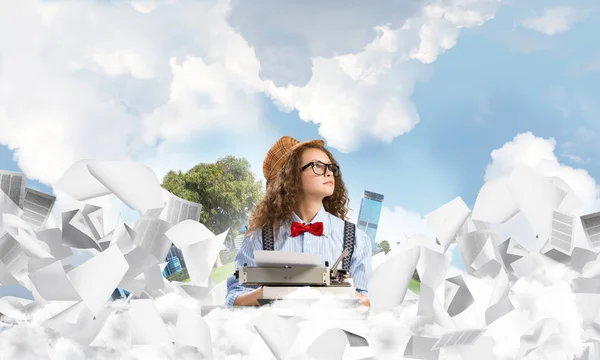 Young Woman Writer Hat Eyeglasses Using Typing Machine While Sitting — Stock Photo, Image