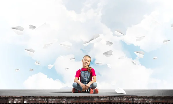 Cute Kid Girl Sitting Building Roof Looking Camera — Stock Photo, Image