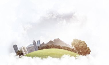 Gökyüzünde bulutların üzerinde yüzen binalar ve gökdelenlerle modern şehir manzarası