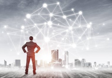 İşadamı arkasını kolluyor ve ağ çizimi kavramına bakıyor