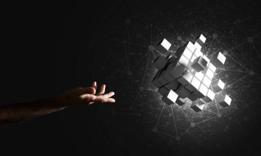 Yeniliğin sembolü olarak insan eli küp figürüne yakın olmak. Karışık ortam.