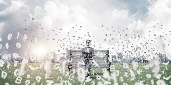 Funny Man Red Glasses Suit Sitting Bench Reading Book — Stock Photo, Image