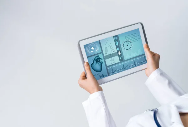 Tablet Apparaat Met Medicijn Interface Scherm Handen Van Arts — Stockfoto